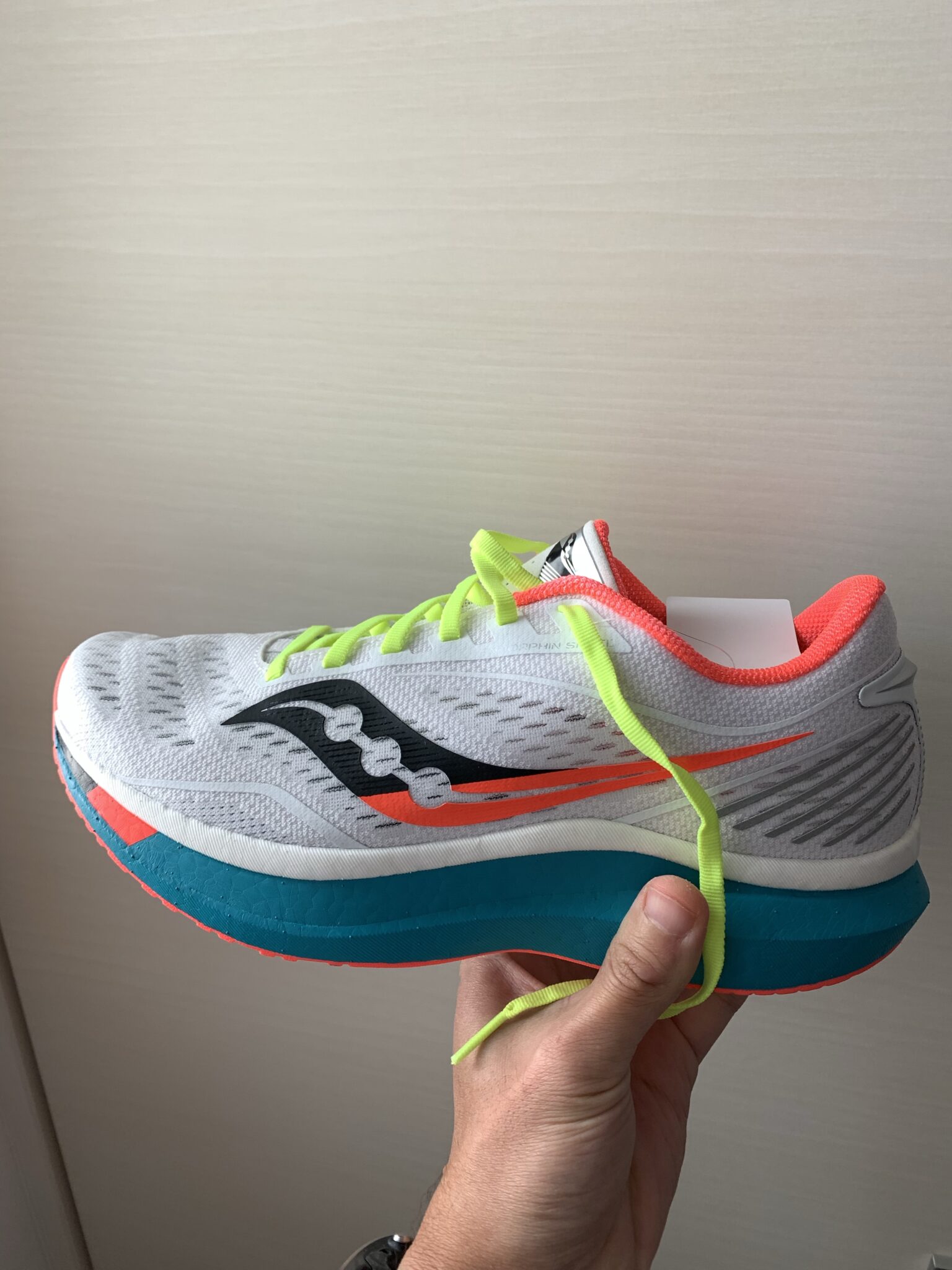 saucony endorphin speed 26 0センチ ランニングシューズ サッカニー